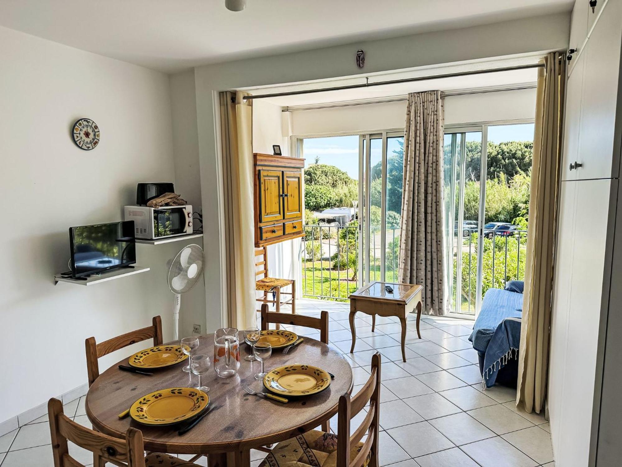 Apartment Les Roses Lauriers By Interhome Le Lavandou Exteriér fotografie